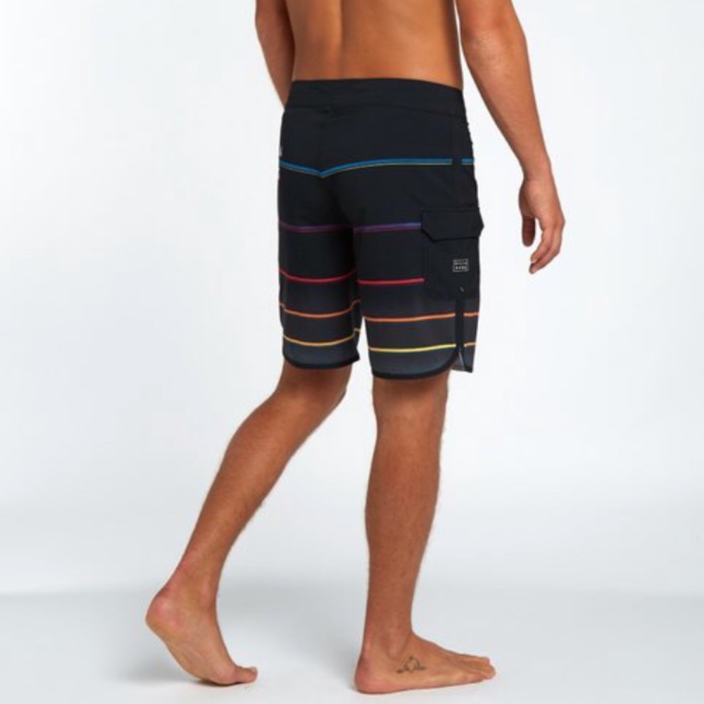 EUC Billabong 73 Stripe Boardshorts - Picture 2 of 7